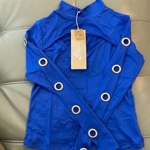 VEROX Grommet Sleeve Top